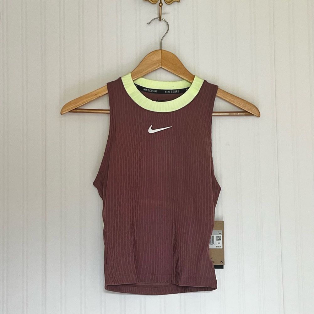 NWT Nike Dri-FIT